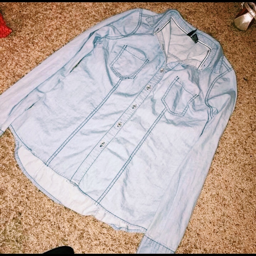 BUTTON UP TOP